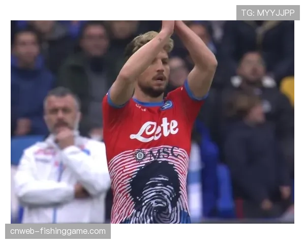 意甲：那不勒斯2-1AC米兰，奥斯梅恩头球梅开二度