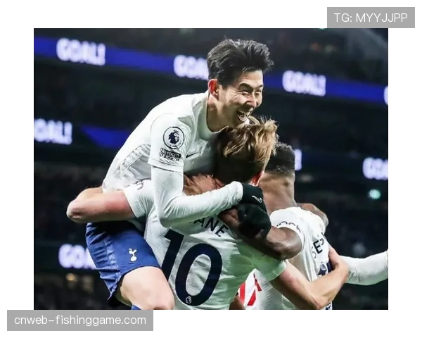 富勒姆0-2不敌埃弗顿，太妃糖提前一轮成功保级